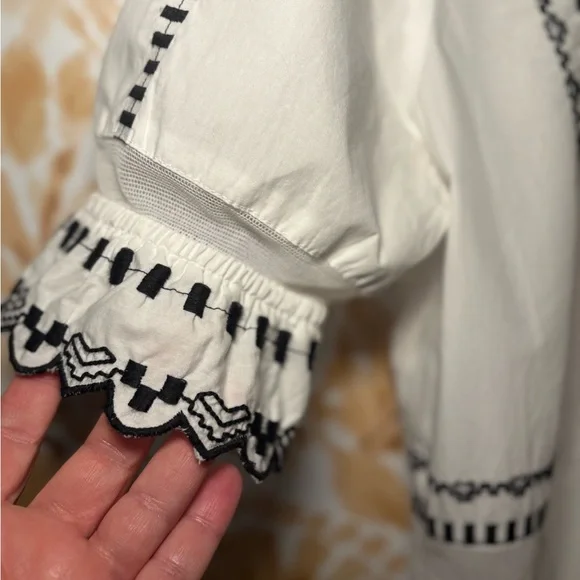 Topshop White Peasant Blouse with Black Embroidery Size 10 - Picture 5 of 7
